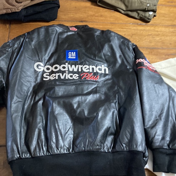 This is a Jeff Hamilton collection racing leather dale Earnhardt Senior jacket - Picture 6 of 7